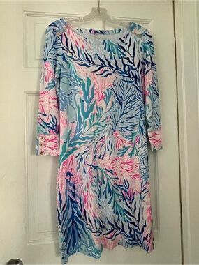 Lilly Pulitzer Blue Pink Green
Floral Shift Dress